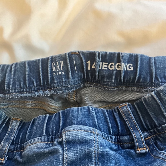 Gap Kids Mid Rise Pull-On Jeggings - Picture 7 of 8